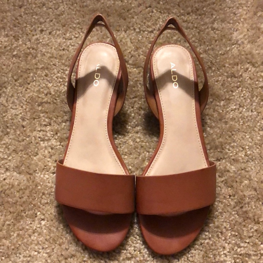 ALDO Candice casual flats. Womens size 7.5